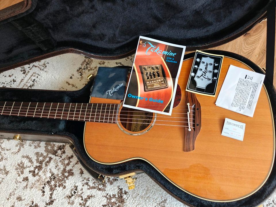 Takamine TAN77 (Cedar/Koa - vollmassiv) neue Bünde!