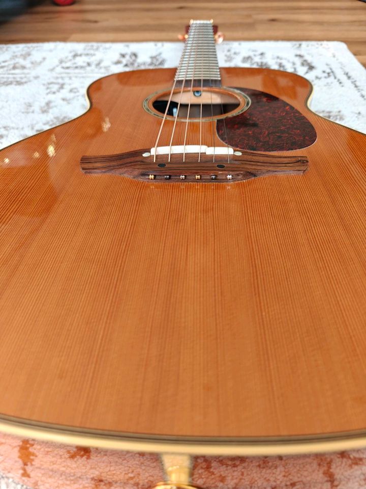 Takamine TAN77 (Cedar/Koa - vollmassiv) neue Bünde!