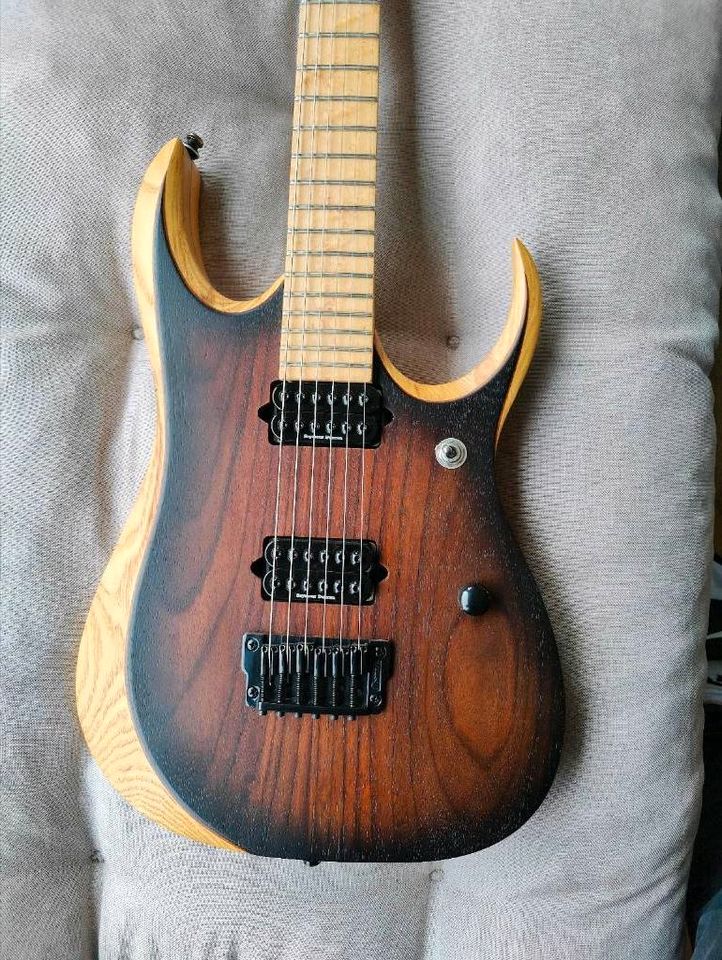 Ibanez RGDIX6MRW (Mit Upgrade auf SH8)