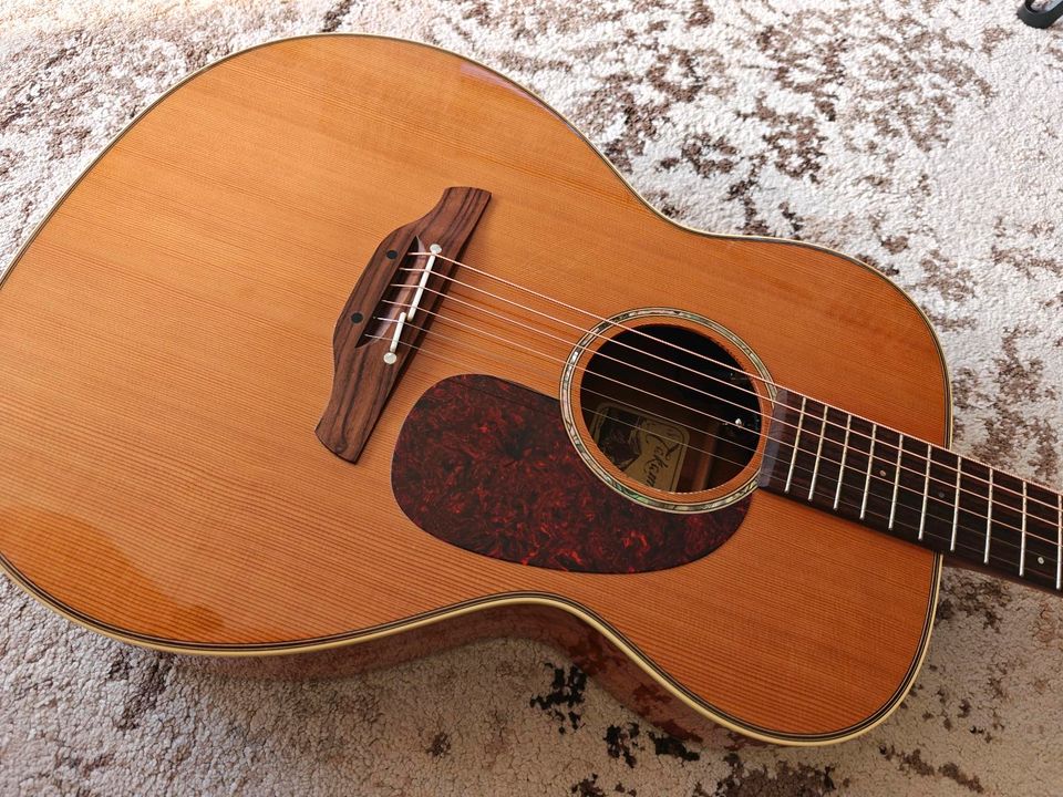 Takamine TAN77 (Cedar/Koa - vollmassiv) neue Bünde!