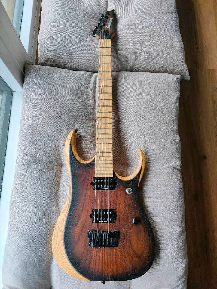 Ibanez RGDIX6MRW (Mit Upgrade auf SH8)