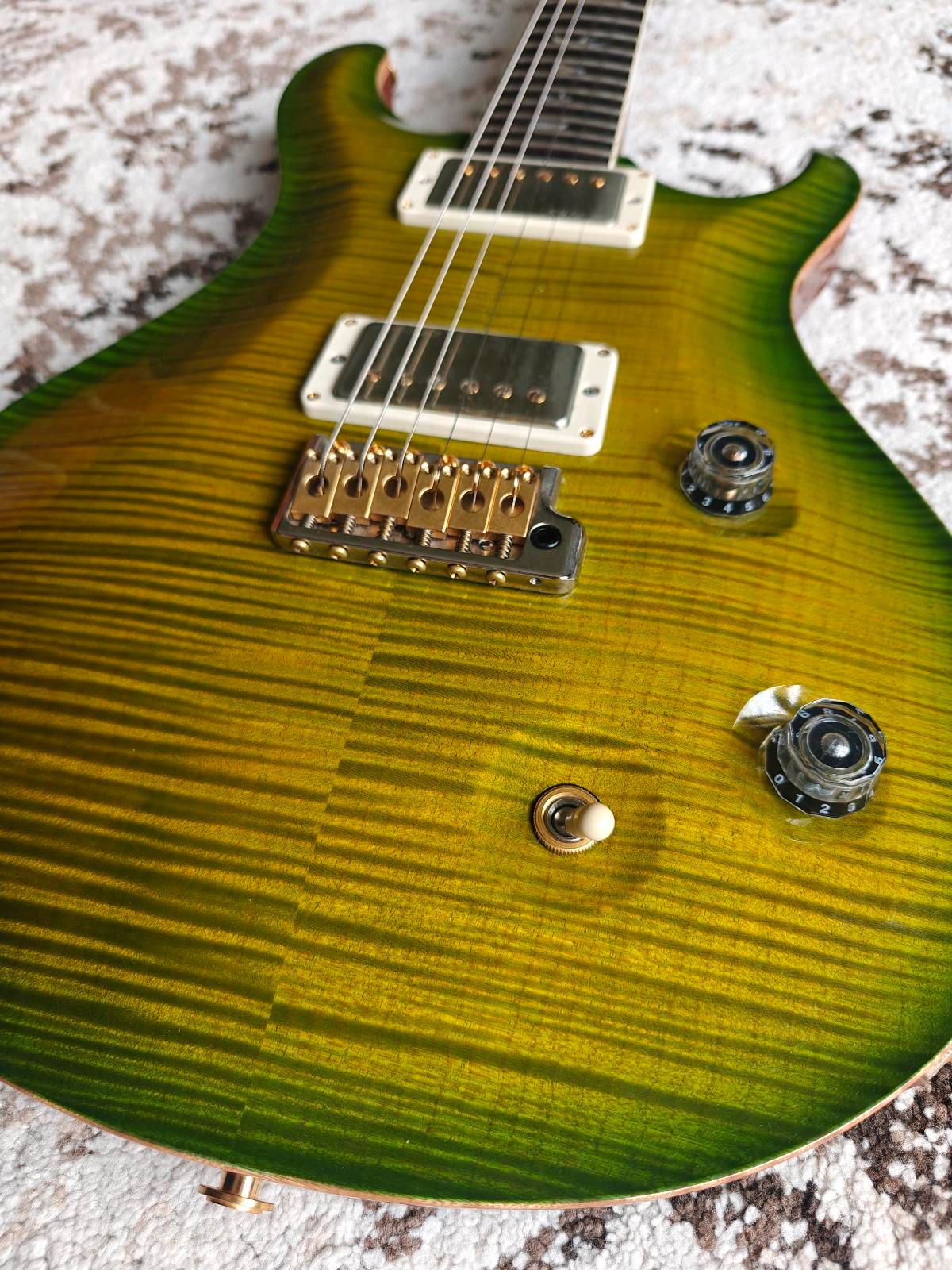 PRS Modern eagle Quatro (Eriza Verde)