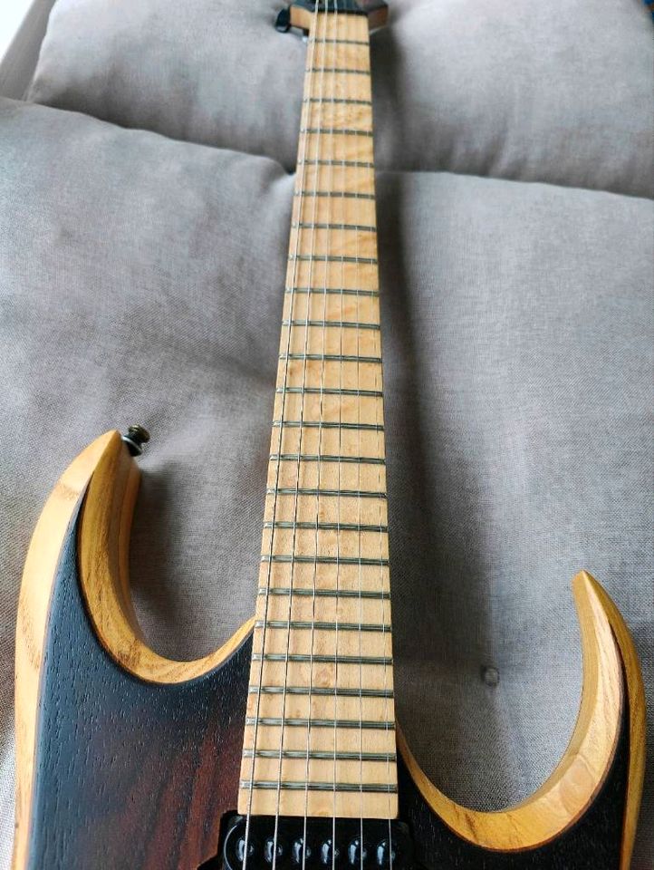 Ibanez RGDIX6MRW (Mit Upgrade auf SH8)