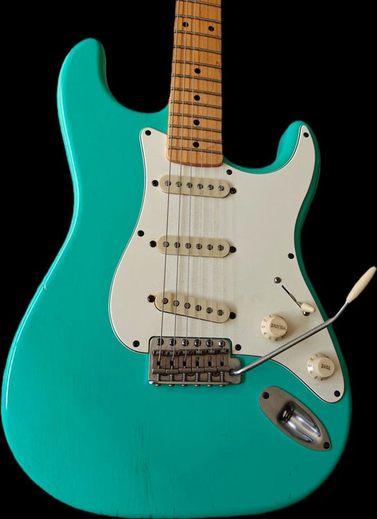 Schecter Custom Shop Traditional Wembley Stratocaster (Relic) Seafoam green