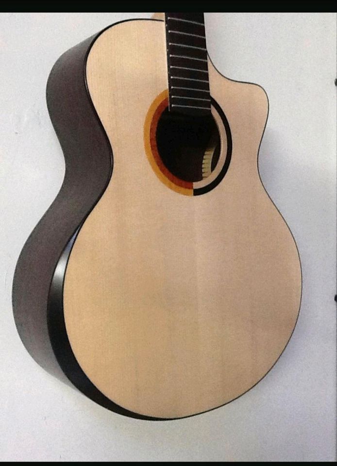 LAG TCusto36 (Custom Shop) Pierre Bensusan