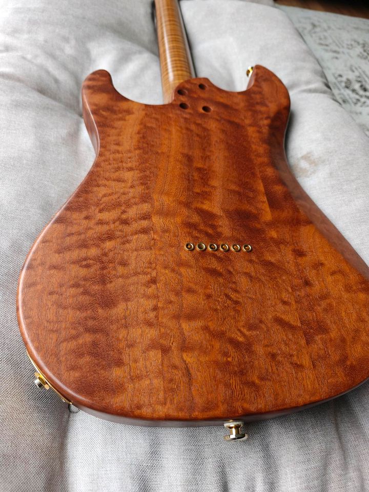 PJD Woodford Custom Quilted Mahagony