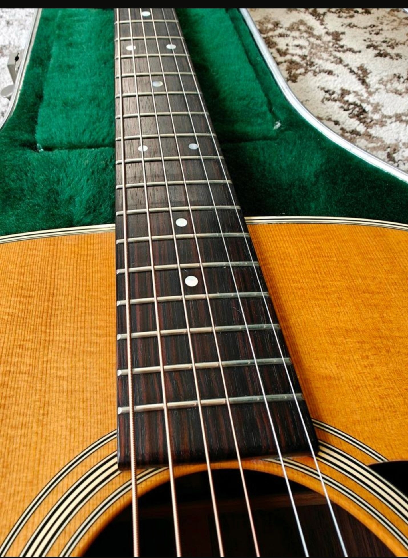 Martin D28 (mit Reperatur)